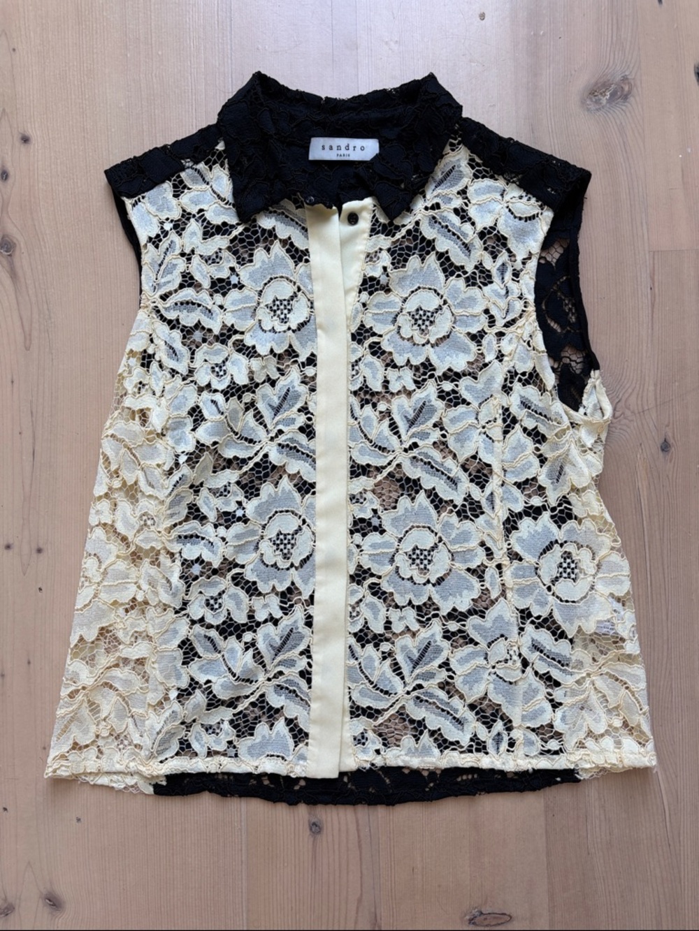 Sandro Black & Cream Floral Lace Sleeveless Button Down Top - Large